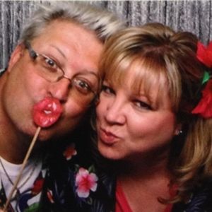 Meet your Posher, Dee